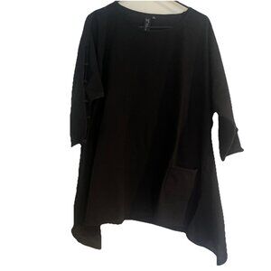 Focus Casual Life Top Shirt Womens Small Black Tunic Top With Uneven Slit Sz XL